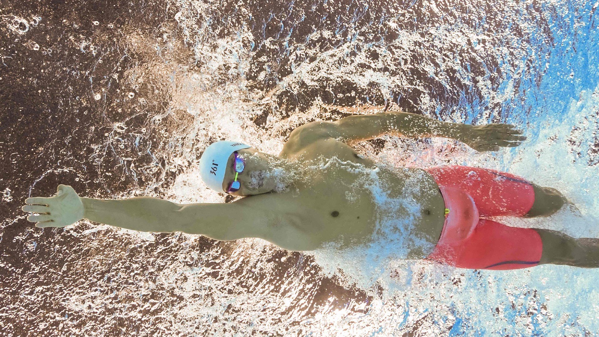 从红土鏖战到硬地王座,兹维列夫的进化与统治