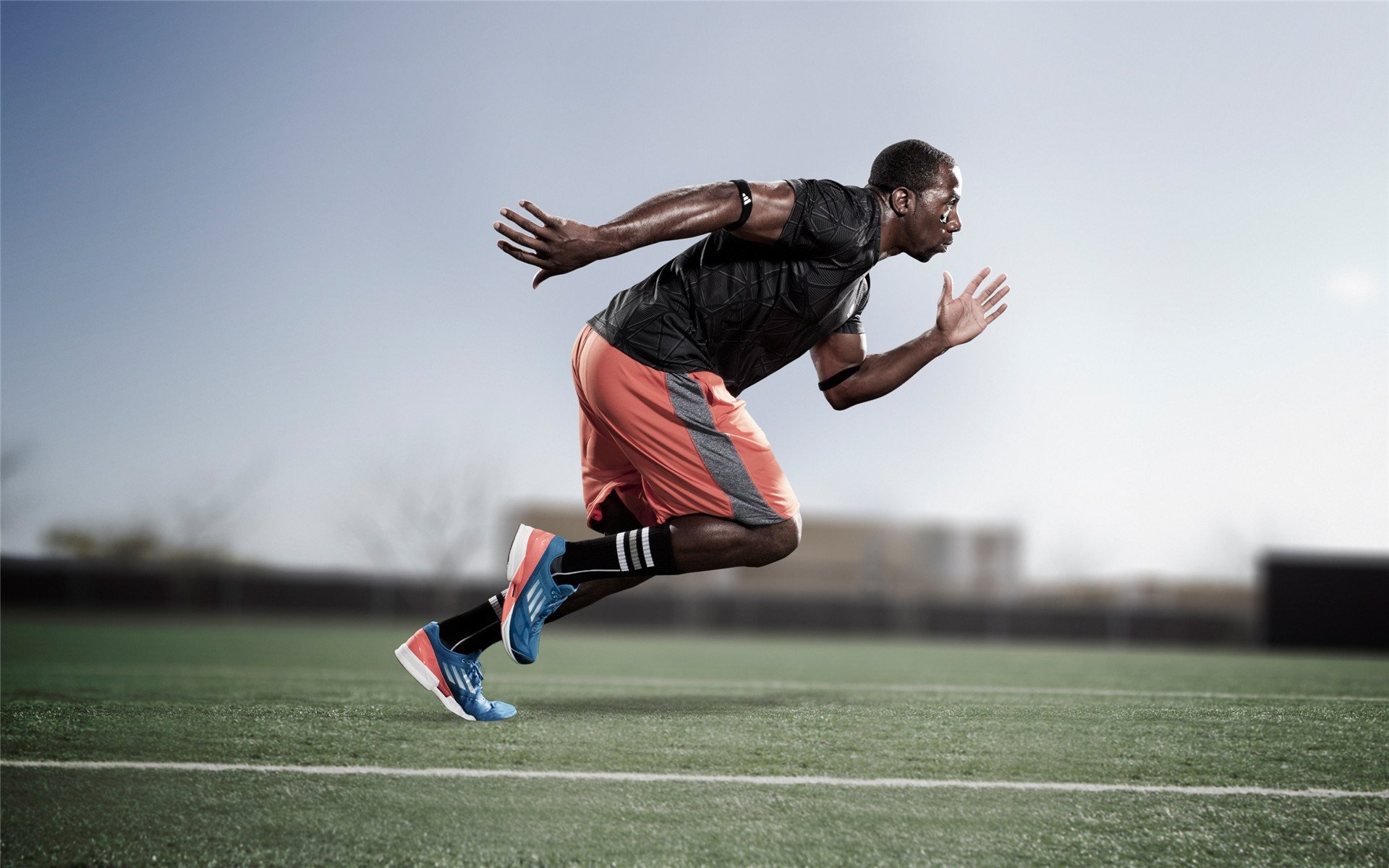 赛道上的孤胆英雄，阿斯顿马丁横扫威廉姆斯，汉密尔顿如何以一己之力扛起全队