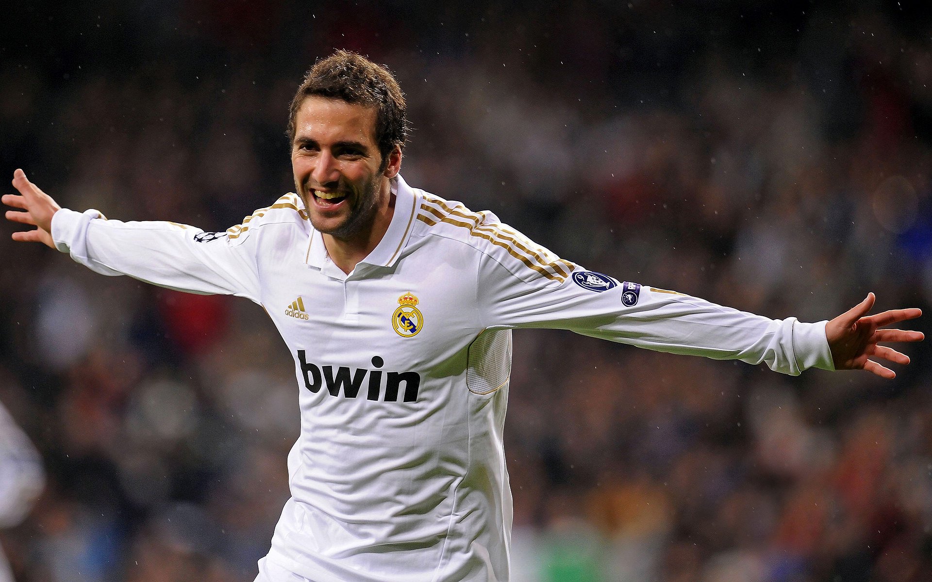 圣保罗奇迹，佩雷兹世纪超车，阿斯顿马丁如何让法拉利战术沦为背景板